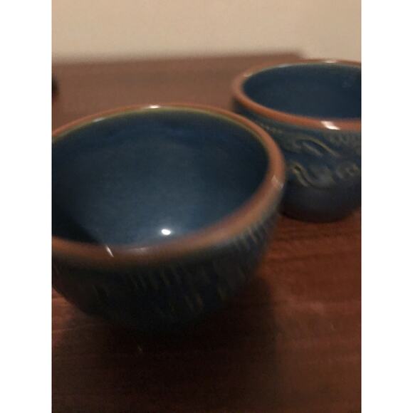 2 - Pier 1 Tunisia Stoneware Tea cups Teal Blue Tan Trim Embossed Scrolls - Picture 3 of 5